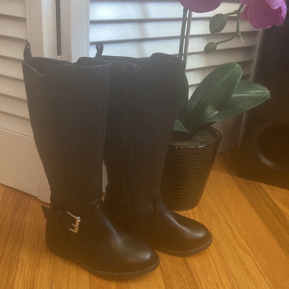 Knee high toddler girl black boots with sparkle and buckle zip up size 6 toddler - Picture 3 of 3